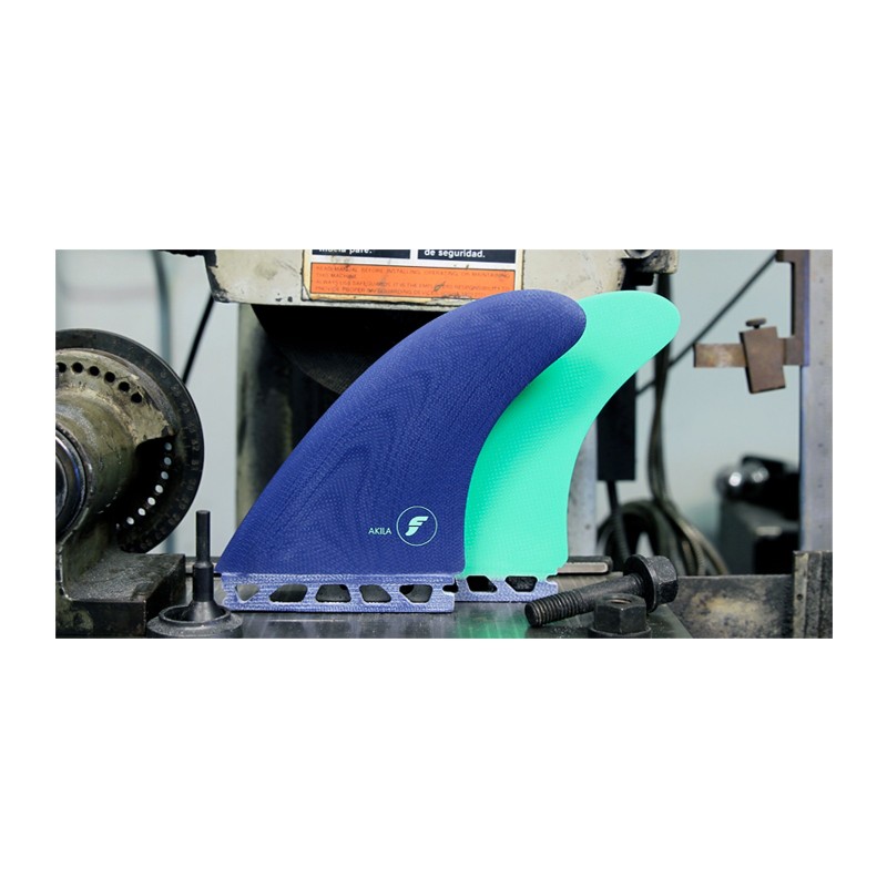 Dérives de Surf Futures Twin Akila Fiberglass